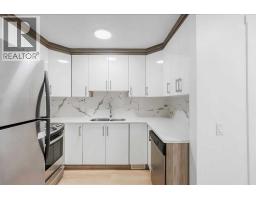 D, 903 44 Street Se, Calgary, AB T2A5K7 Photo 9
