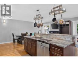 907 Ranchview Crescent Nw, Calgary, AB T3G1A4 Photo 13