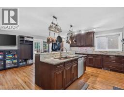 Laundry room - 907 Ranchview Crescent Nw, Calgary, AB T3G1A4 Photo 11