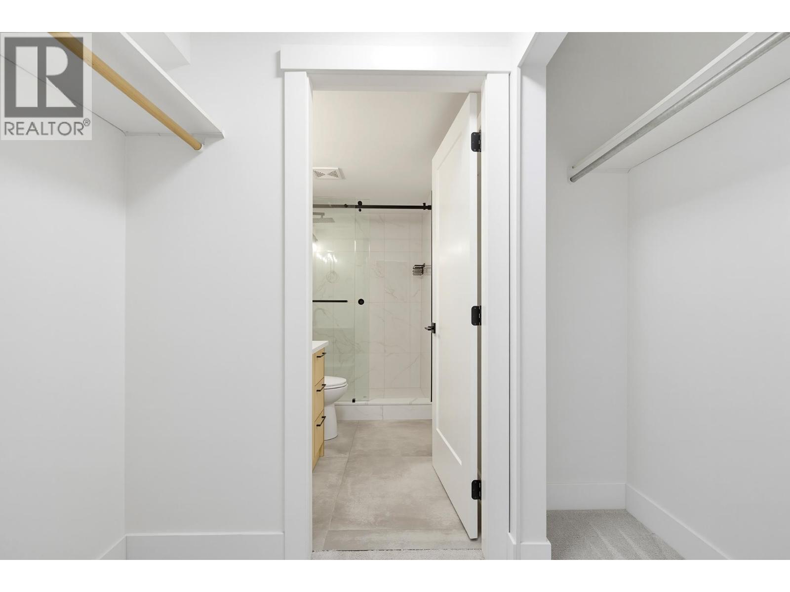 Photo of 105 20556 113 AVENUE 28