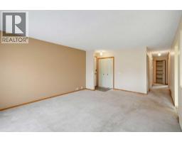 8007 Huntington Street NE - photo 6