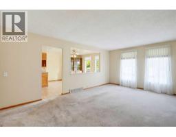 8007 Huntington Street NE - photo 4