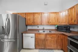 100 Petriw Bay, Winnipeg, MB R2R1K3 Photo 12