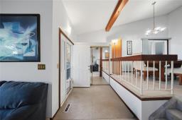 Recreation room - 100 Petriw Bay, Winnipeg, MB R2R1K3 Photo 6