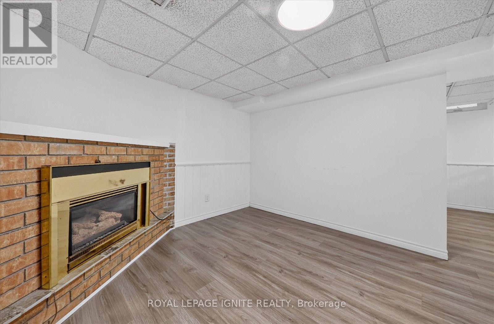 39 Longfellow Court, Whitby, ON photo 13