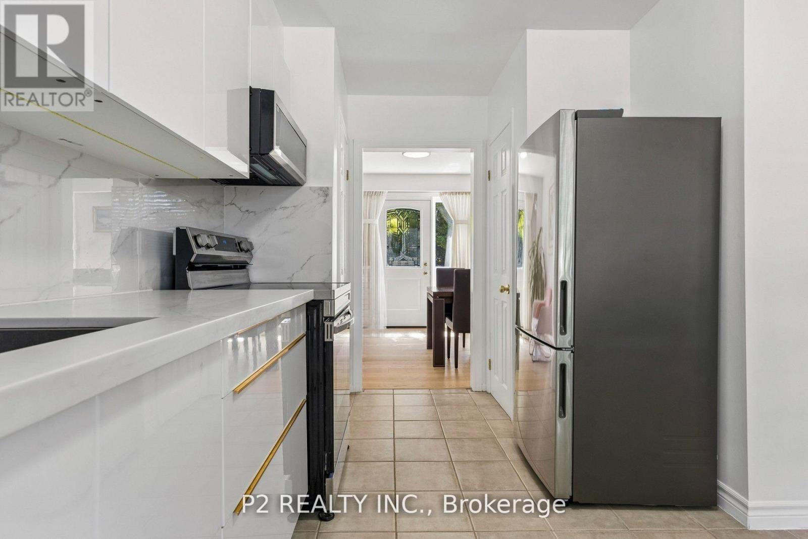 #22 22-25 GOSFORD BOULEVARD N - 3