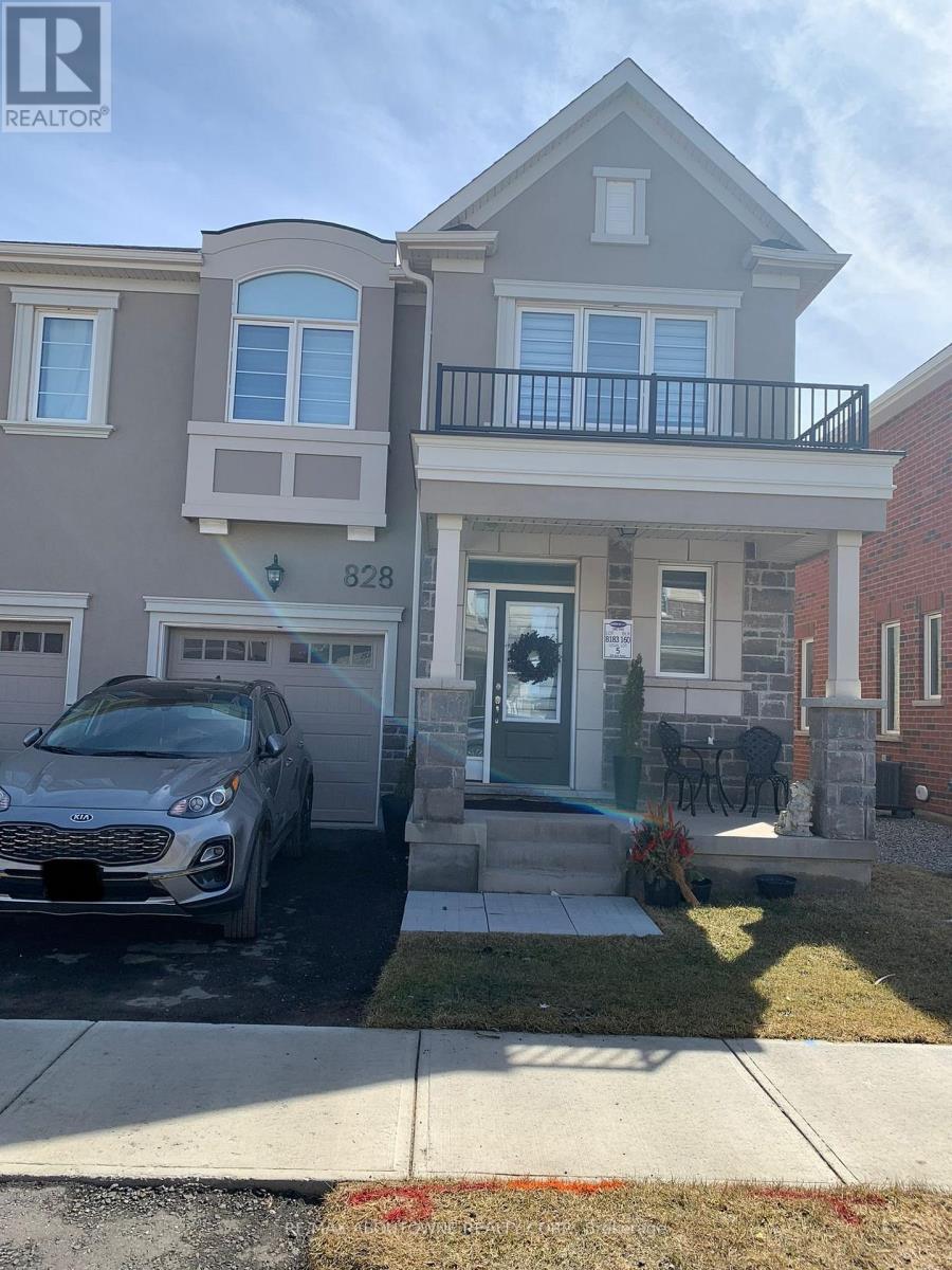 Photo of 828 Aspen Terrace