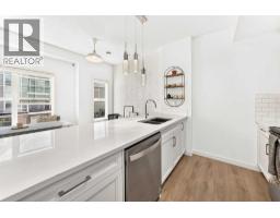 802, 250 Fireside View - photo 4
