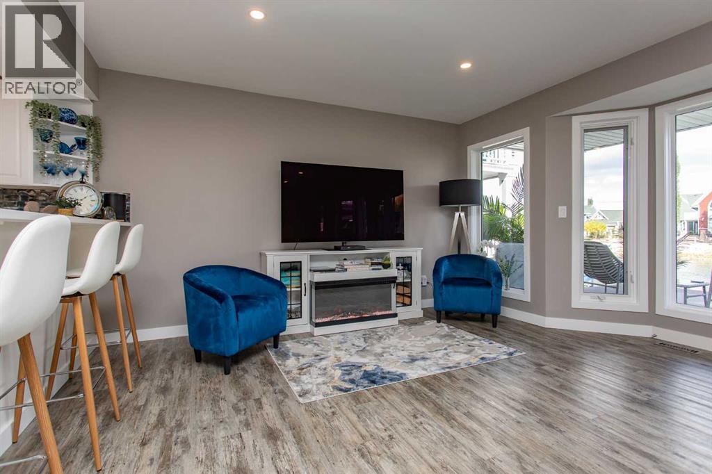 Listing photo – 116 Marina Bay Court, Sylvan Lake