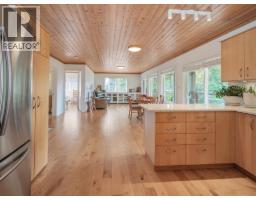 5301 Stamford Place, Sechelt, BC V7Z0C2 Photo 10