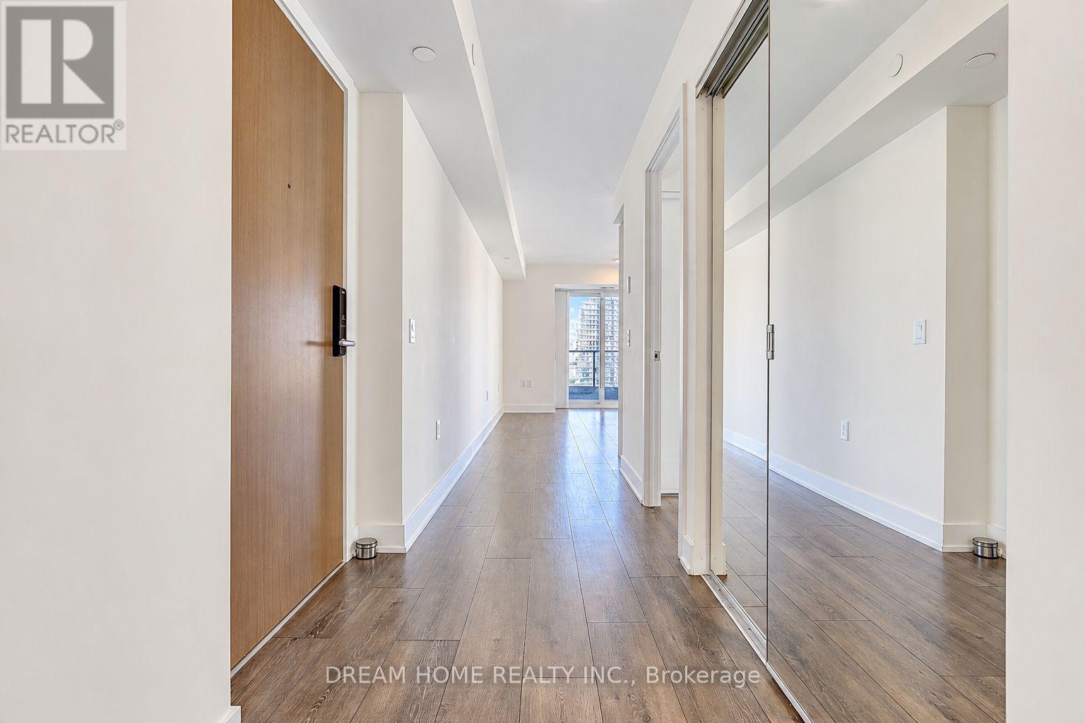 #1622 585 BLOOR STREET E - 13