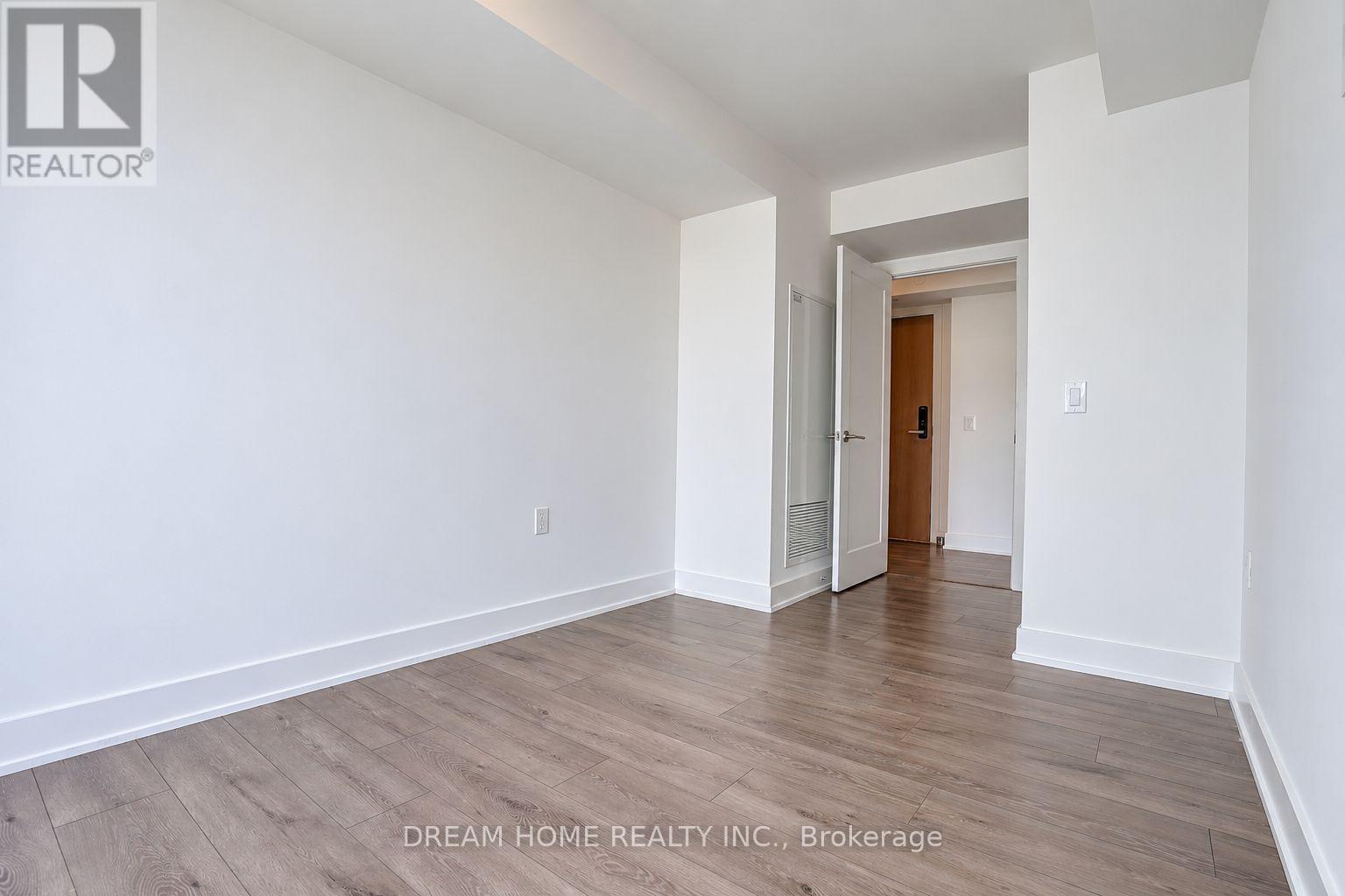 #1622 585 BLOOR STREET E - 34