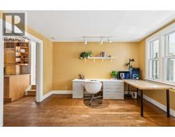 1212 18 Avenue NW - photo 5