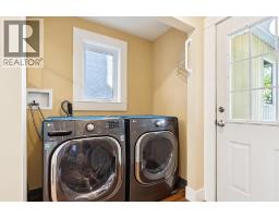 1212 18 Avenue NW - photo 24