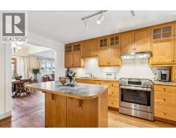 1212 18 Avenue NW - photo 10