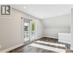 1212 18 Avenue NW - photo 33