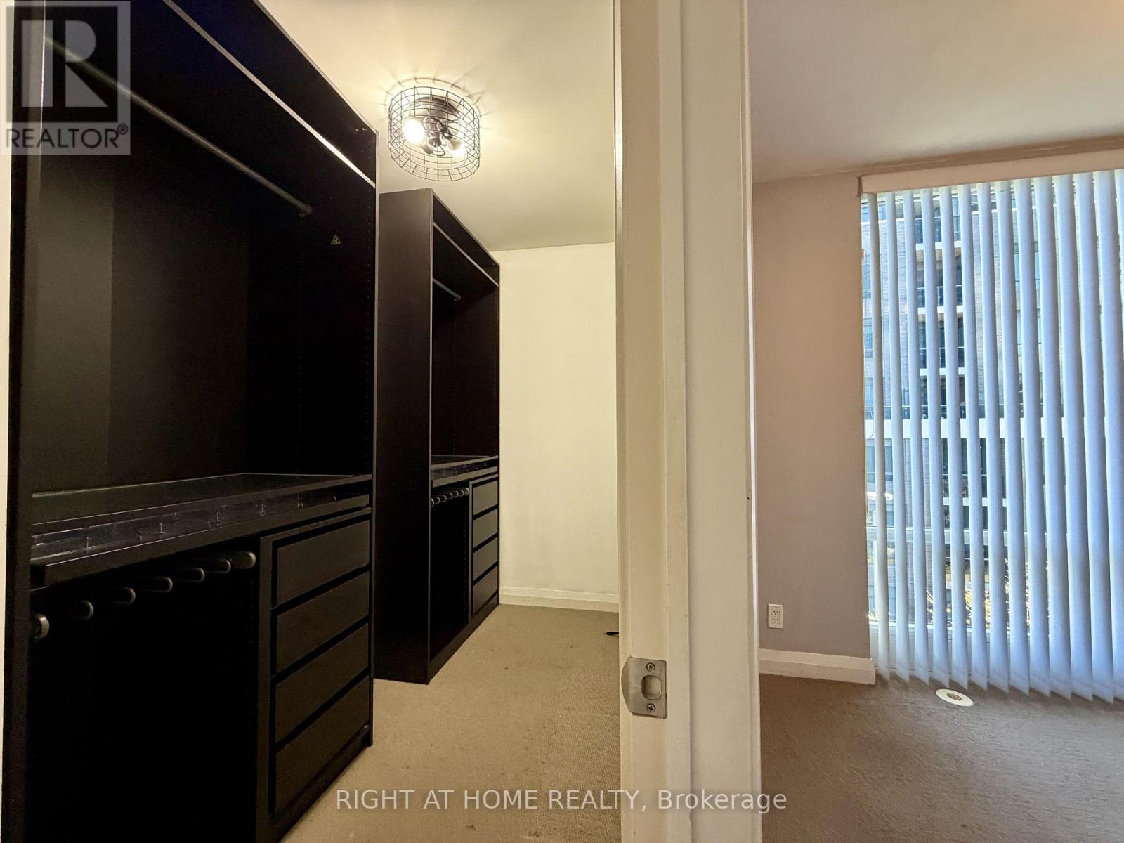 15 Valhalla Inn Road — photo 43