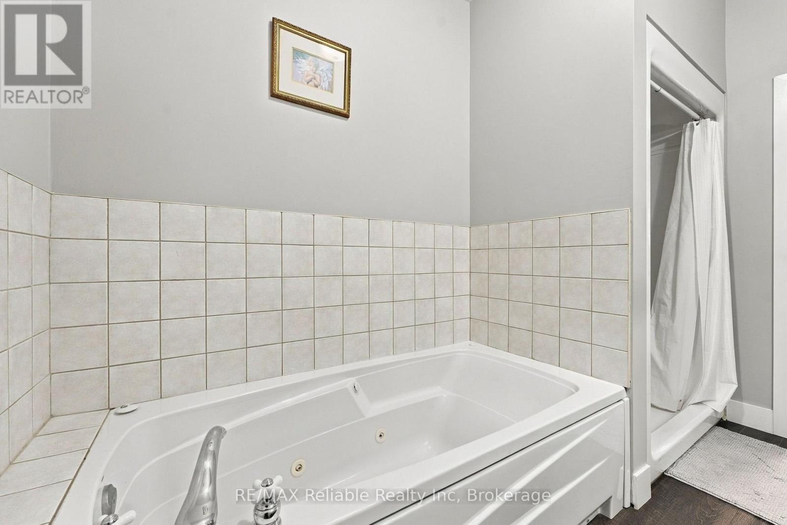 201 COWPER STREET - 27