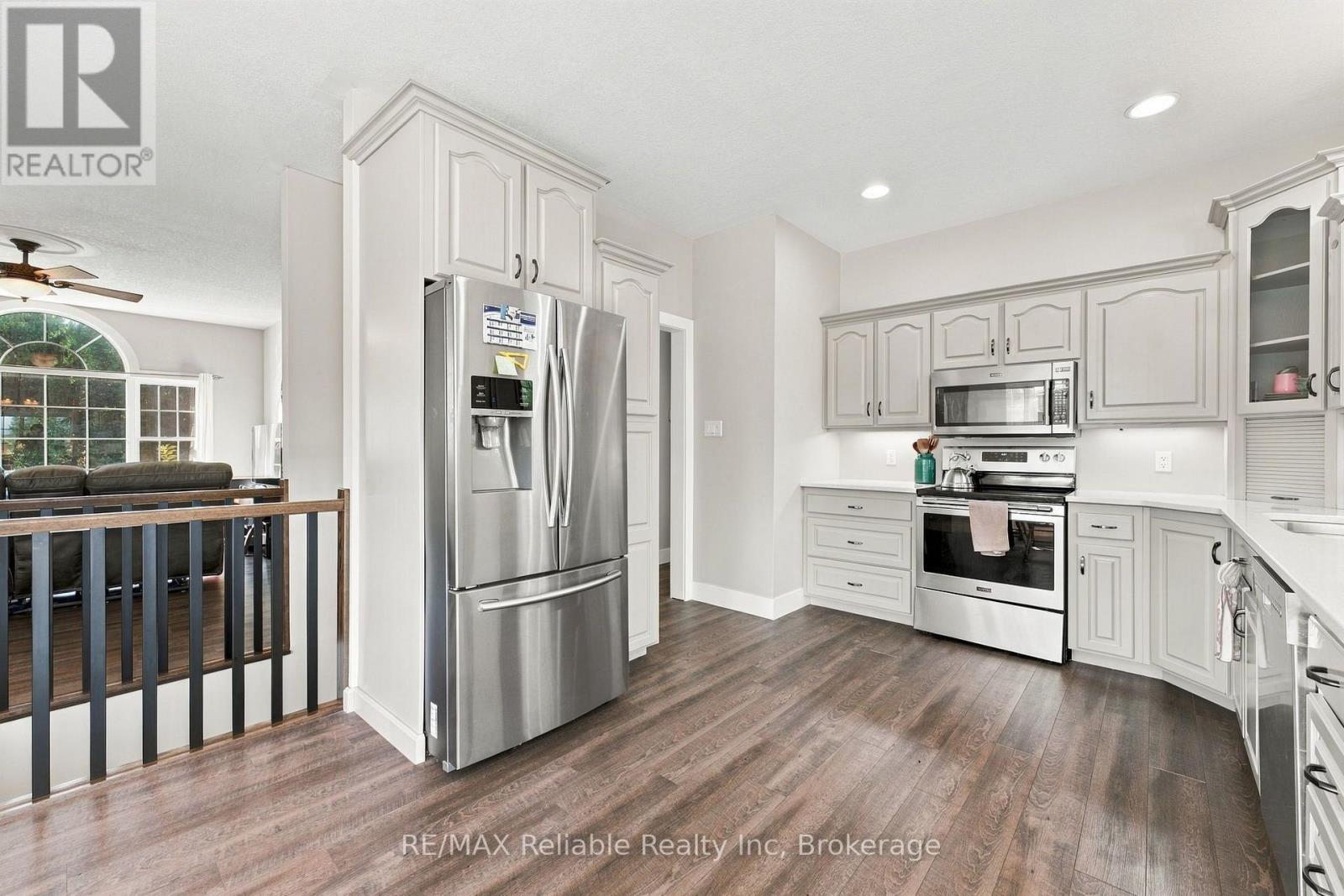 201 COWPER STREET - 7