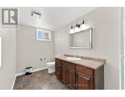 201 Cowper Street, Central Huron, ON N0M1L0 Photo 32