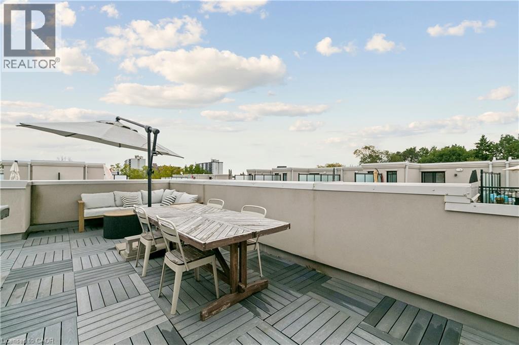 #703 665 CRICKLEWOOD Drive - Image 35
