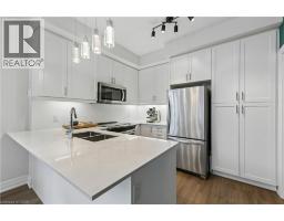 Porch - 665 Cricklewood Drive Unit# 703, Mississauga, ON L5G0B9 Photo 6