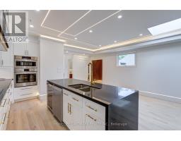 The Palazzo - 23 Coulson Avenue, Toronto, ON M4V1Y3 Photo 13