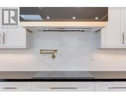 The Palazzo - 23 Coulson Avenue, Toronto, ON M4V1Y3 Photo 9