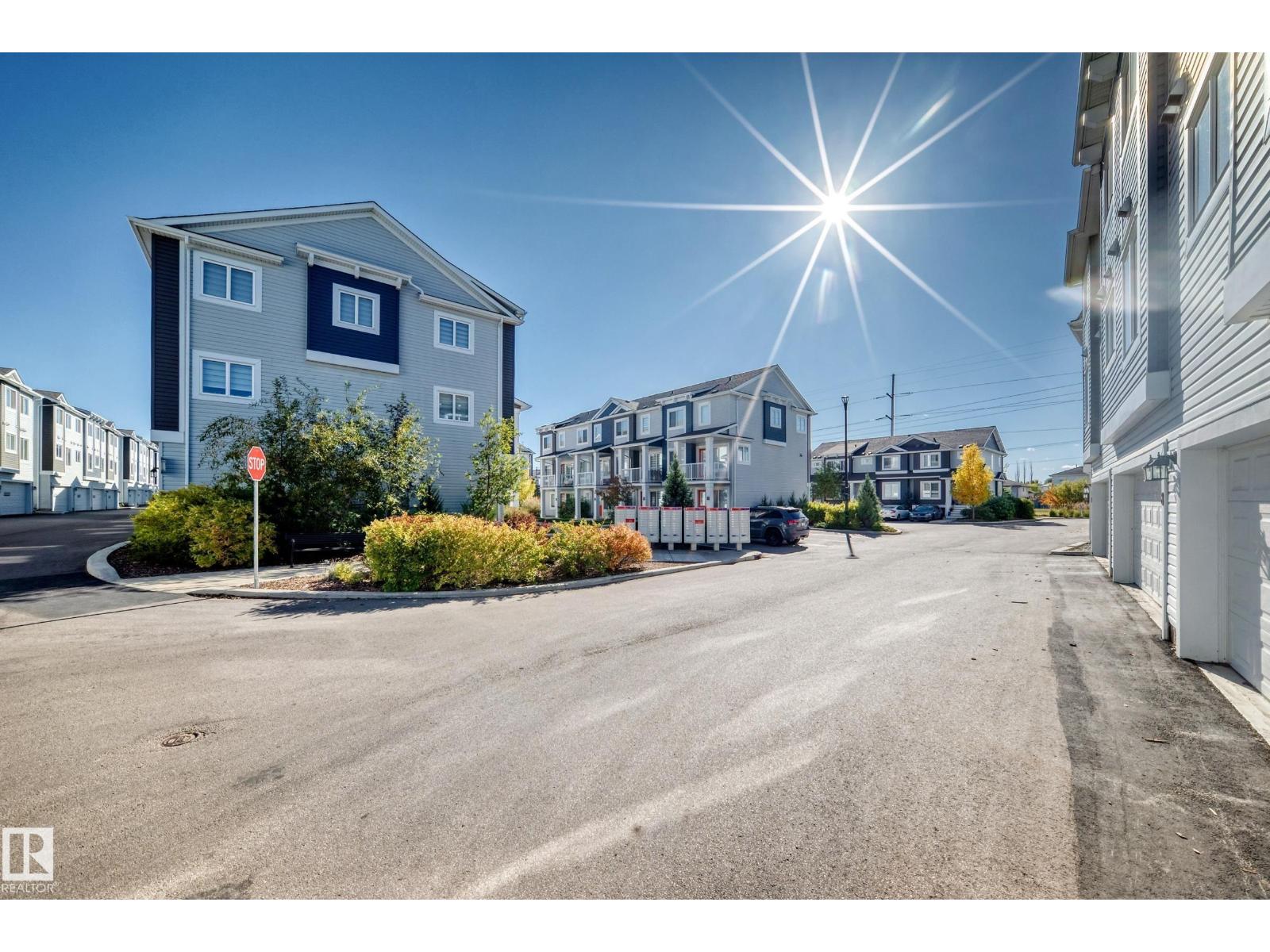 #70 16335 84 ST NW - 37