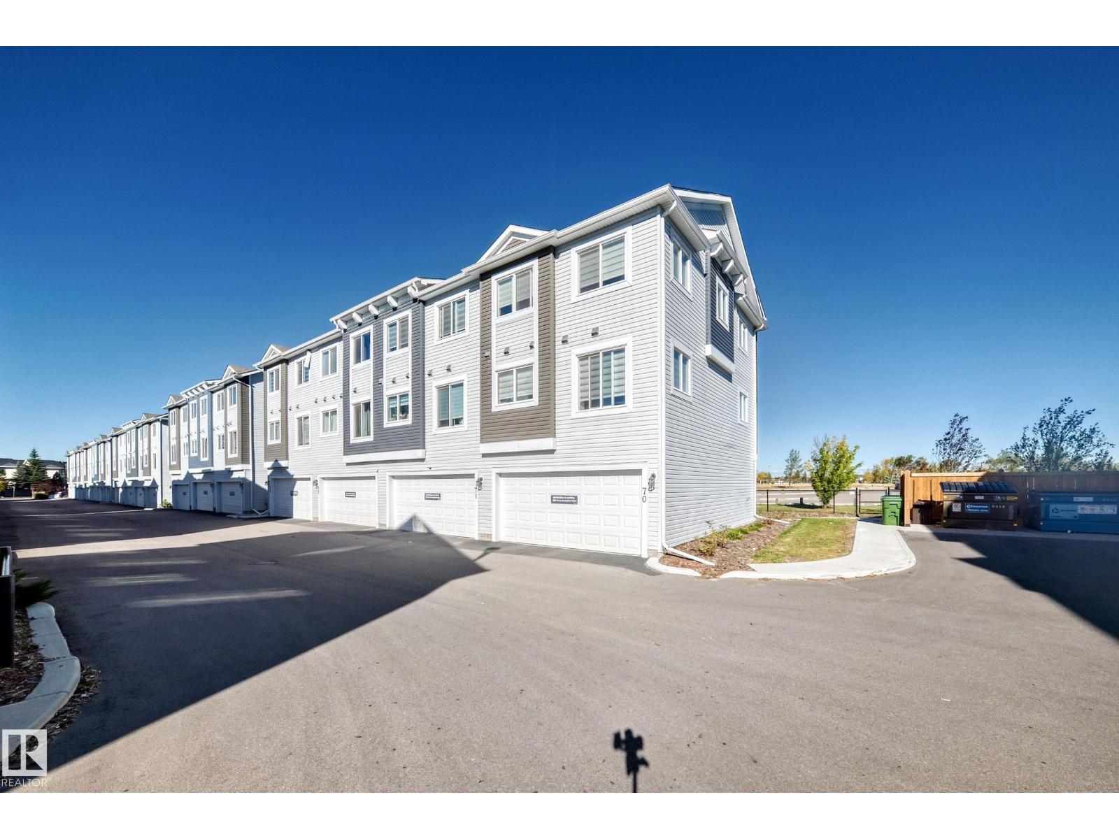 #70 16335 84 ST NW - 35