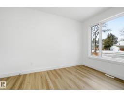 7603 92 Av Nw, Edmonton, AB T6C1R3 Photo 12