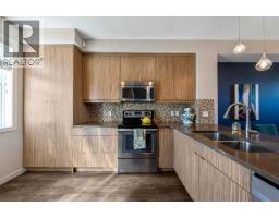 4pc Bathroom - 143 Nolan Hill Boulevard Nw, Calgary, AB T3R0S5 Photo 11