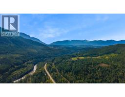 4529 Highway 3, Arrow Creek, BC V0B1G9 Photo 18