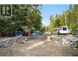 4529 Highway 3, Arrow Creek, BC V0B1G9 Photo 43