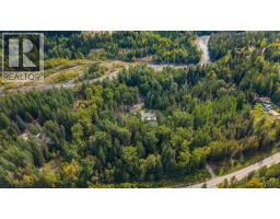 4529 Highway 3, Arrow Creek, BC V0B1G9 Photo 21