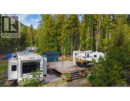 4529 Highway 3, Arrow Creek, BC V0B1G9 Photo 11