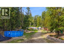 4529 Highway 3, Arrow Creek, BC V0B1G9 Photo 15
