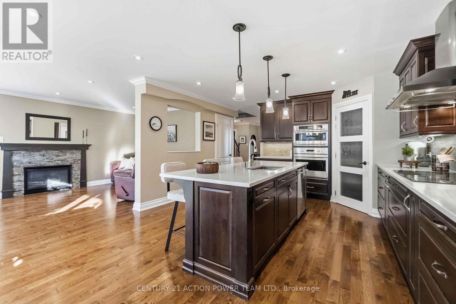 1032 SHEENBORO CRESCENT - Image 13
