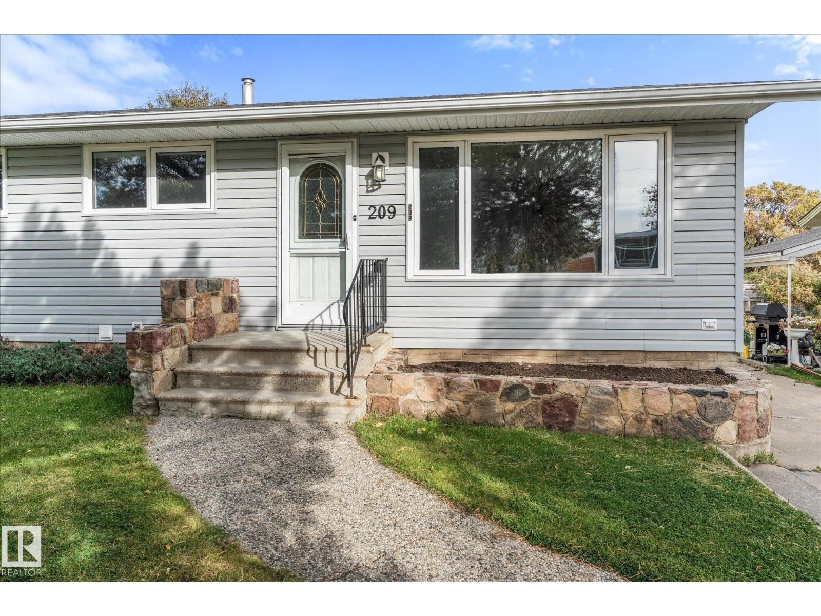 209 MCPHERSON AV - 2