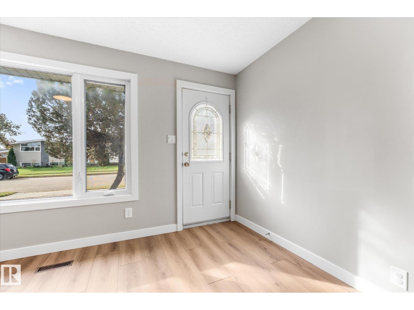 209 MCPHERSON AV - 3