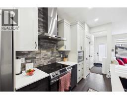 24 Rowmont Common NW - photo 10