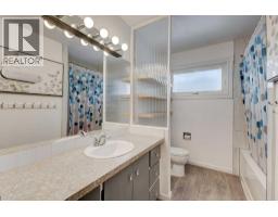 212 Hendon Drive NW - photo 16
