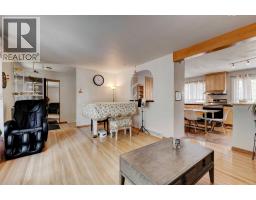 212 Hendon Drive NW - photo 2
