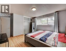 212 Hendon Drive NW - photo 15