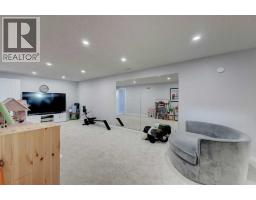 212 Hendon Drive NW - photo 17