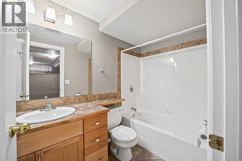 1719 17 Street - 18