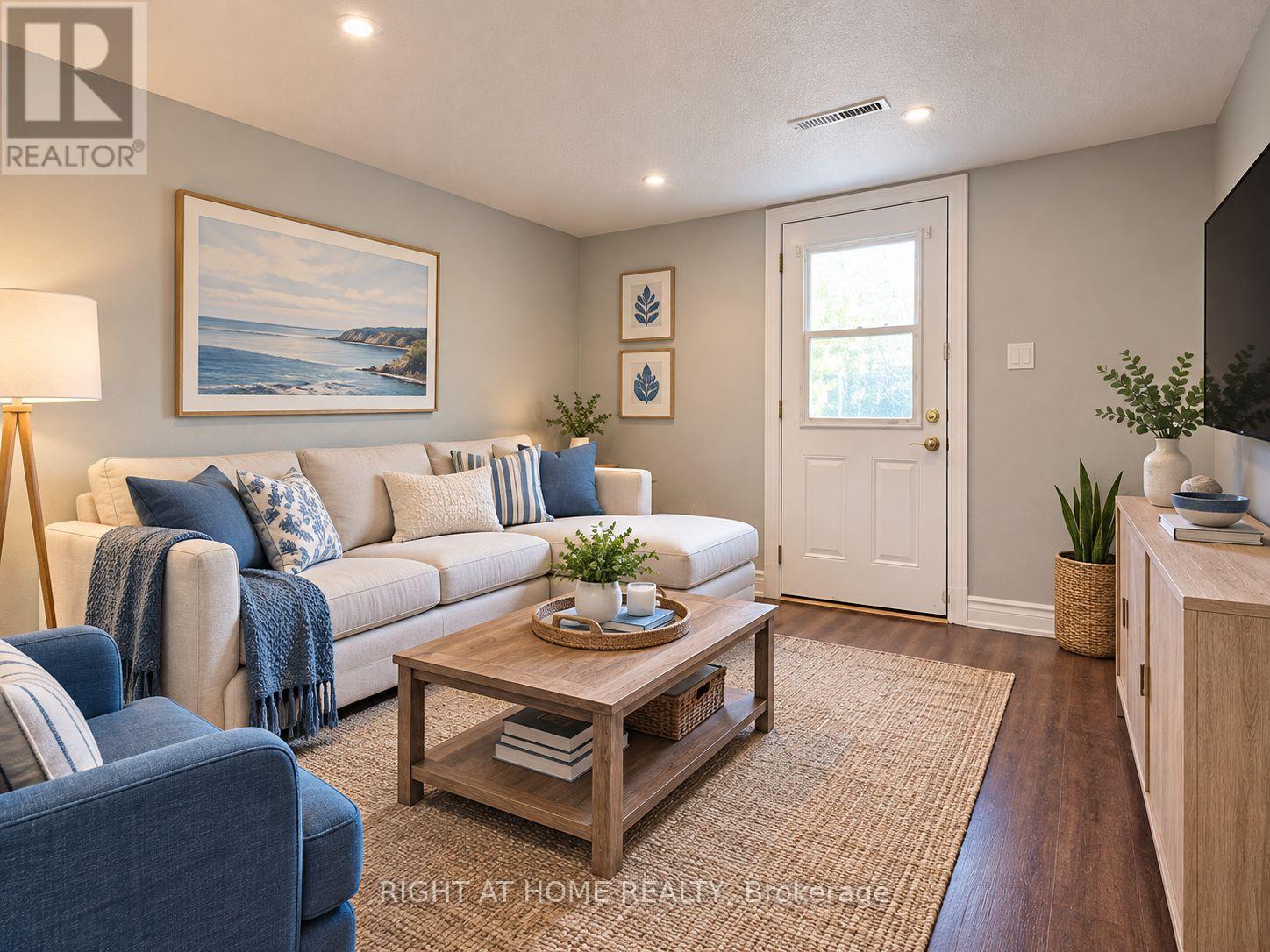 70 SPIRE HILLWAY WAY - 2