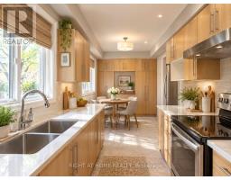 70 Spire Hillway Way, Toronto, ON M2H3A4 Photo 10