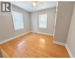 4825 51 Avenue, Taber, AB T1G1H7 Photo 13