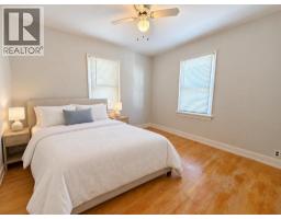 4825 51 Avenue, Taber, AB T1G1H7 Photo 10